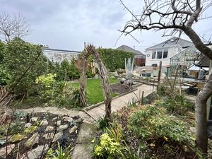 Photo 27- click for photo gallery